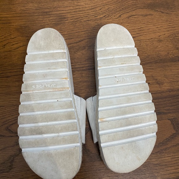 Slides - Picture 3 of 6